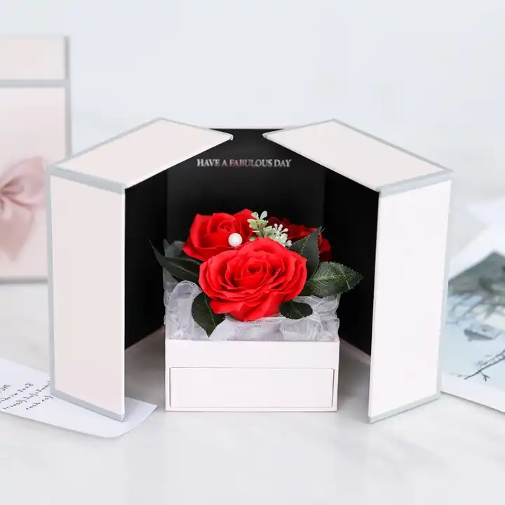 ODM OEM Box Luxury Rose Chocolate Surprise Gift Square Round Flower Boxes For Bouquet / 1